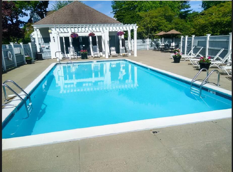 Cozy French Style Villa- 3 Bed-casino-pools-jacuzzi Apartment *